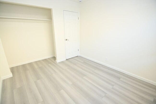 Building Photo - Beautiful 4-Bedroom, 2-bath, fully remodeled home in a prime location. Won’t Last Long!