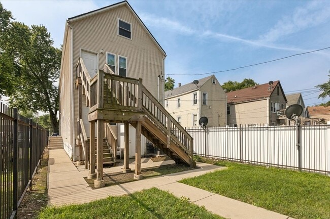 Building Photo - 1234 W 49th Pl
