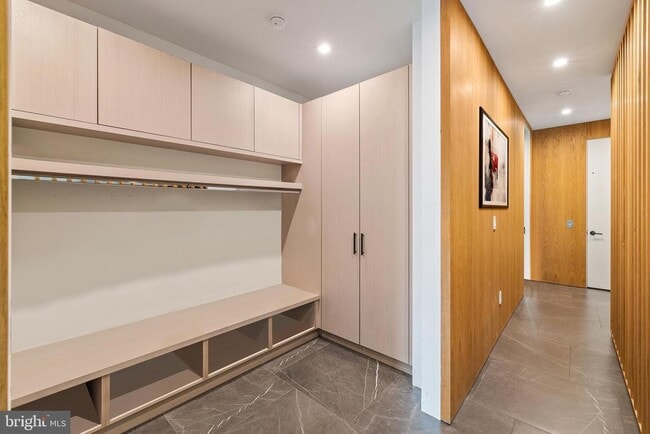 Building Photo - 1727 Delancey St