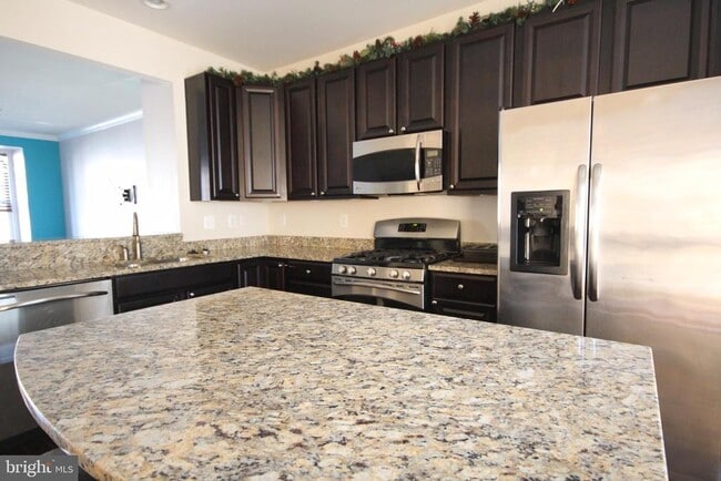 Building Photo - 780 Cherry Bark Lane