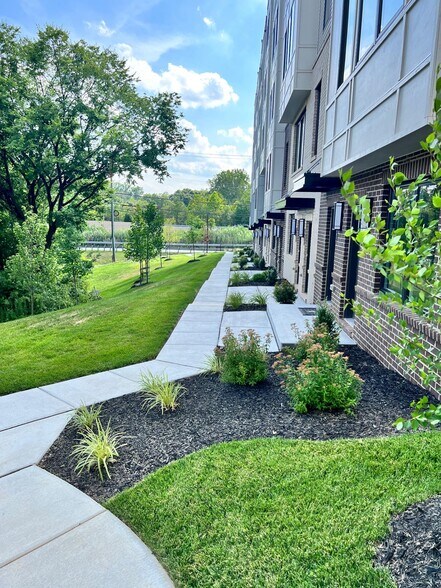 Walkway to main door - 609 Brewster Aly