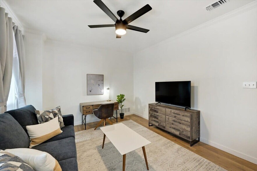 Building Photo - 7309 Springfield Dr