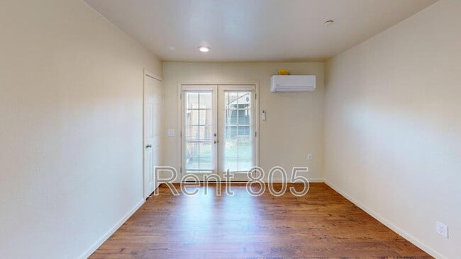 Building Photo - 622 S Seaward Ave