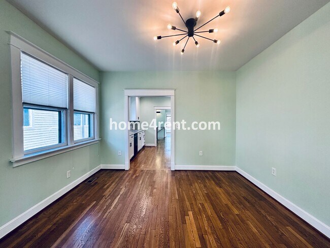 Building Photo - Charming Home Near Country Club Plaza w/ Gorgeous Updates, Wood Floors and a Two Car Garage!