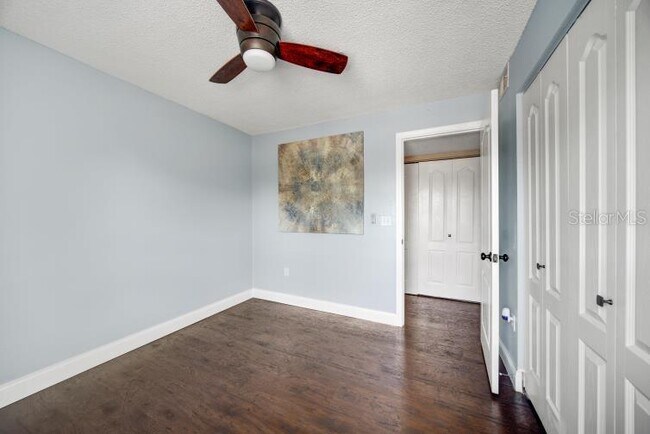 Building Photo - 2019 Dixie Belle Dr