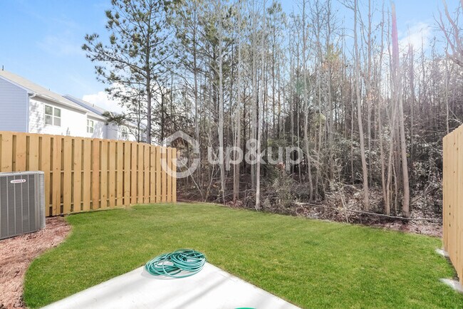 Building Photo - Fantastic 3bd/2.5ba home! Let yourself in!