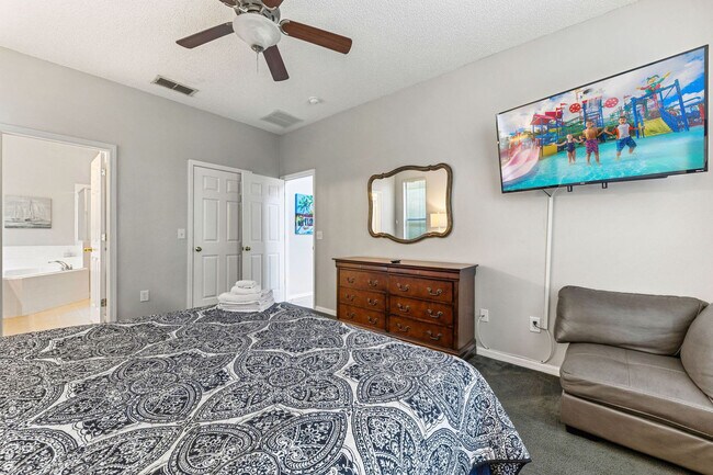 Building Photo - 8522 Sunrise Key Dr