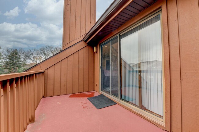 Building Photo - 572 Sanderling Ct