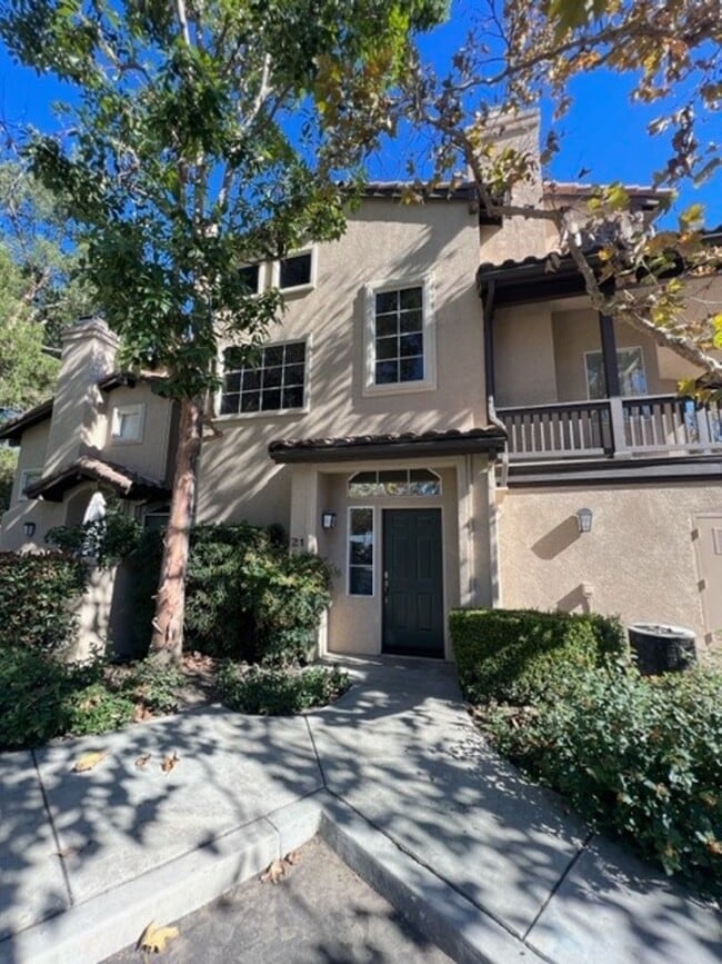 Building Photo - PICTURE PERFECT 2 BR/2 BATH PLUS LOFT END UNIT CONDO WITH DIRECT ACCESS 2 CAR GARAGE