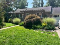 Building Photo - 308 Steven Dr