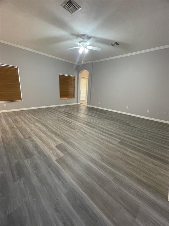 Building Photo - 2827 Suncoast Lakes Blvd
