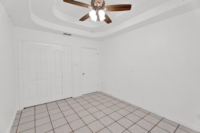 Building Photo - 3 Bed 3 Bath Home in the Laredo's Northside Primavera Subdivision! Available Now!