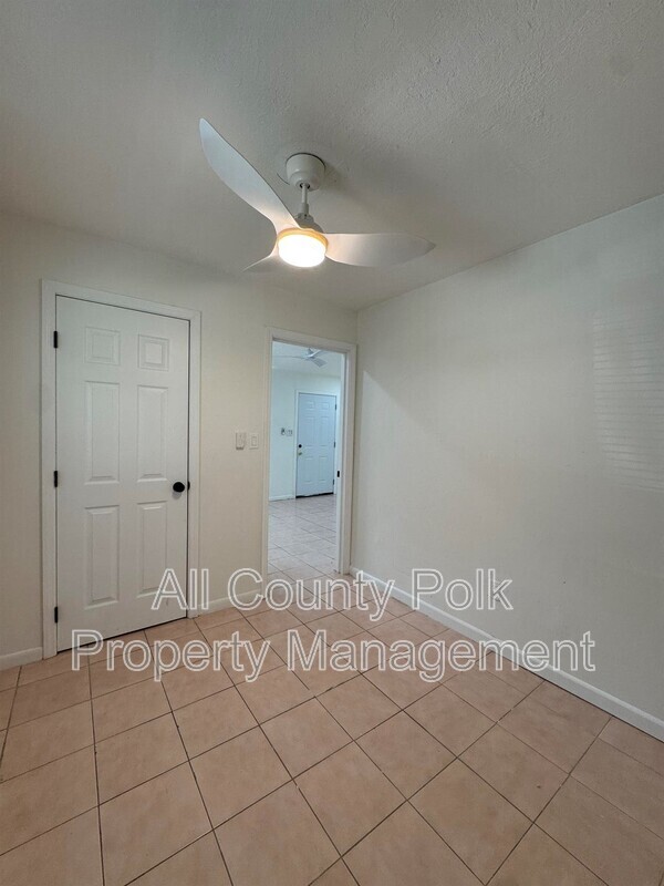 Building Photo - 3018 Galaxy Ln