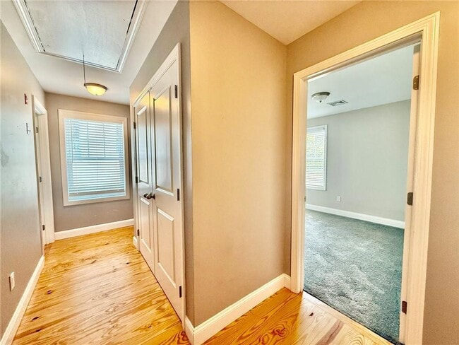 Building Photo - 52 Bedlow Ave