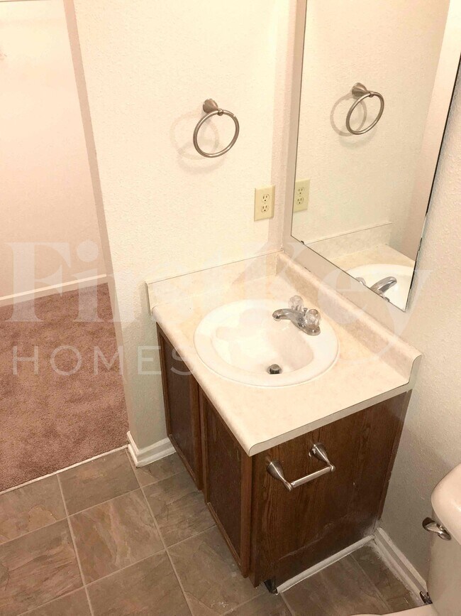 Building Photo - 1947 Prairie Sky Ln