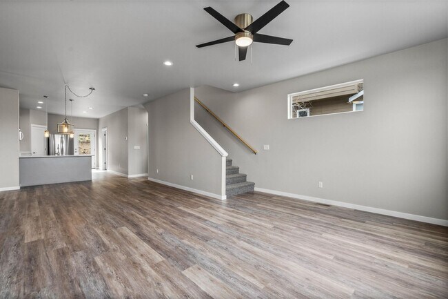 Building Photo - 1773 NE Lotus Dr