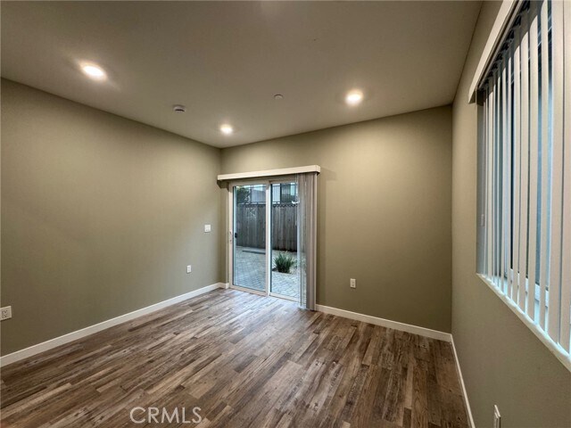 Building Photo - 621 Normandie Ave