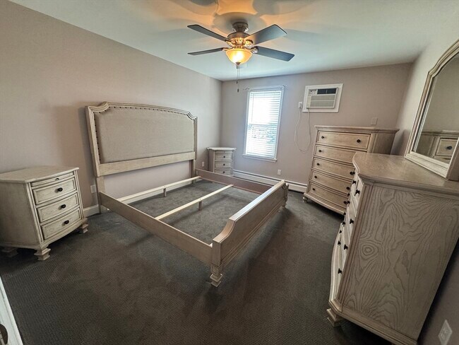 Building Photo - 789 Mt Pleasant St