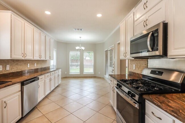Building Photo - 322 Billingford Dr
