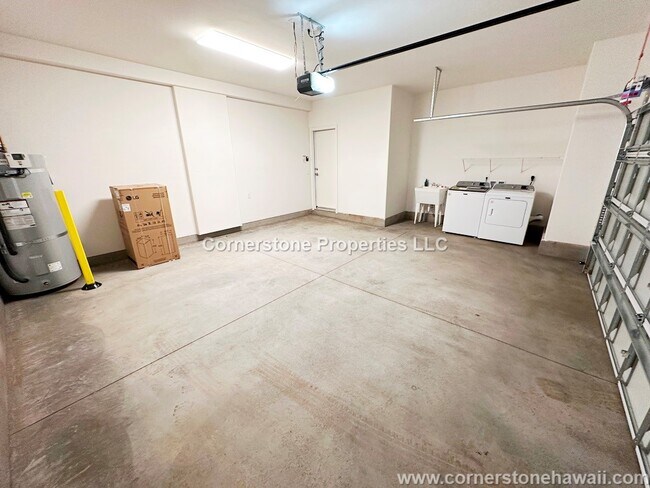 Building Photo - 94-1133-1133 Halekukui St