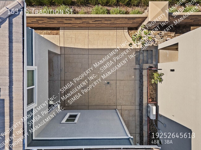 Building Photo - 1637 Tradition St