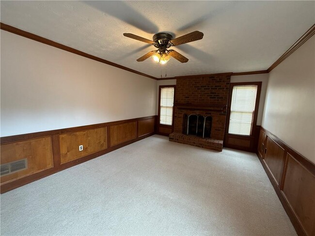 Building Photo - 3209 Henderson Walk