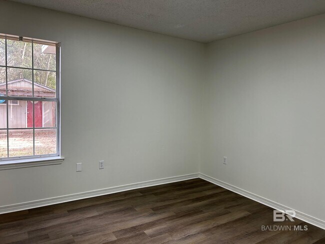 Building Photo - 112 Cluster Oaks Ct