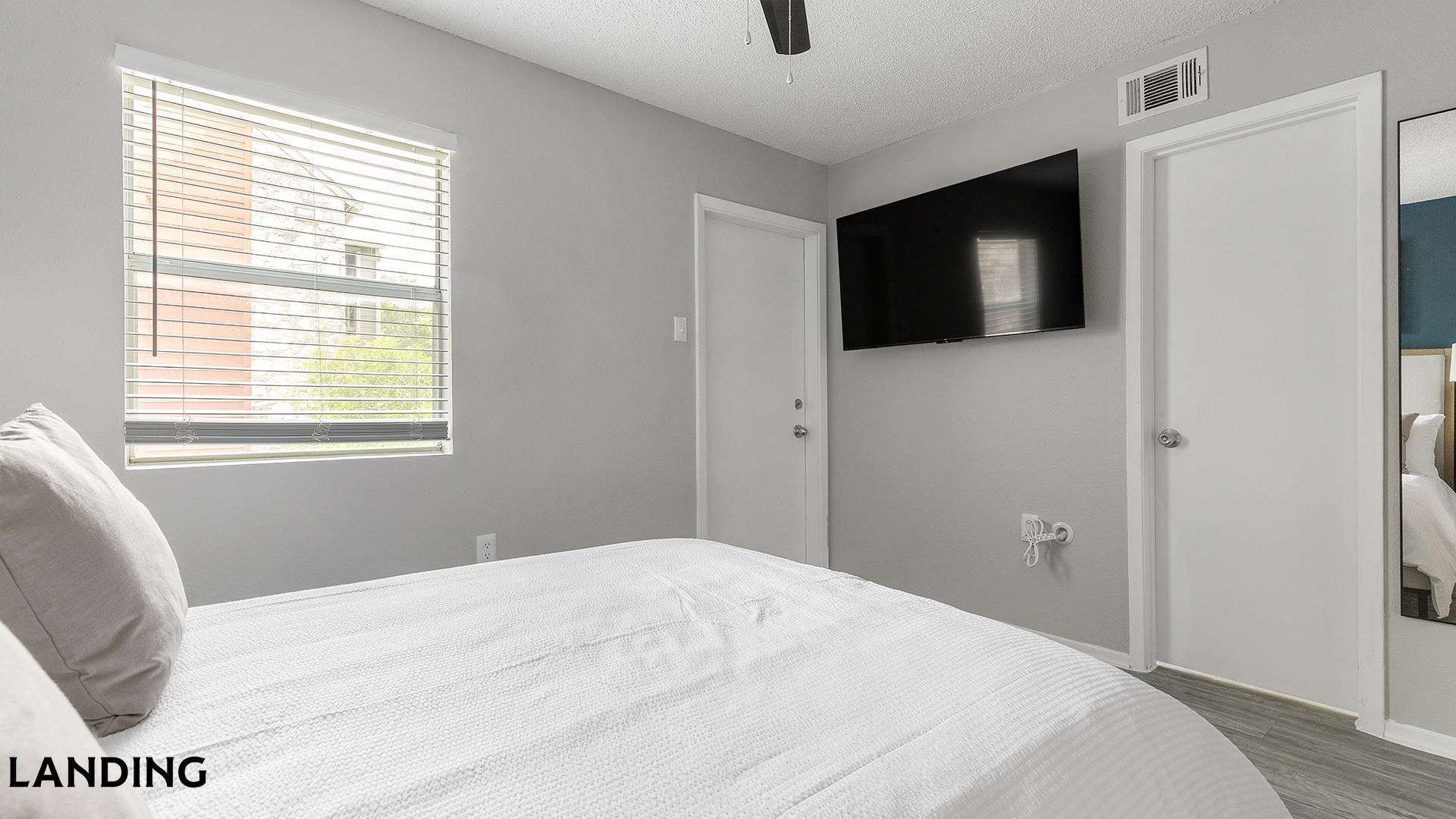 Building Photo - 130 Camino De Oro
