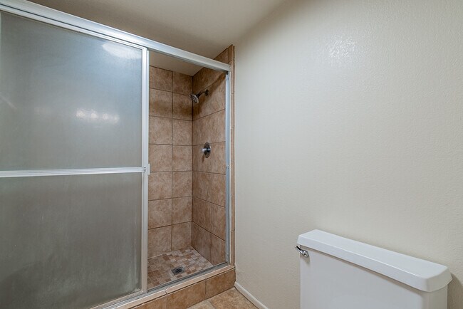 Building Photo - 2650 S Los Amigos Dr