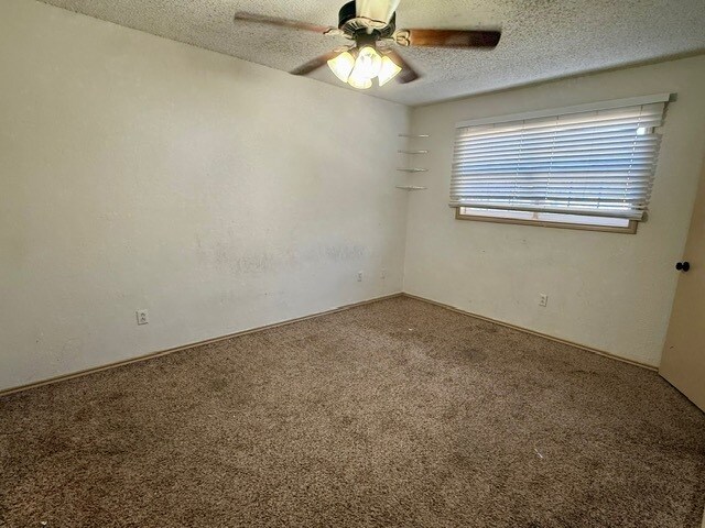 Building Photo - 6304 Quaker Ave