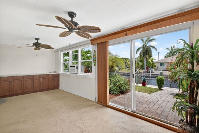 Building Photo - SFH  North Fort Myers 4419