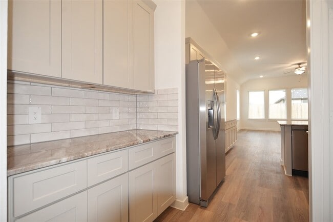 Building Photo - 4116 Sterling Spgs