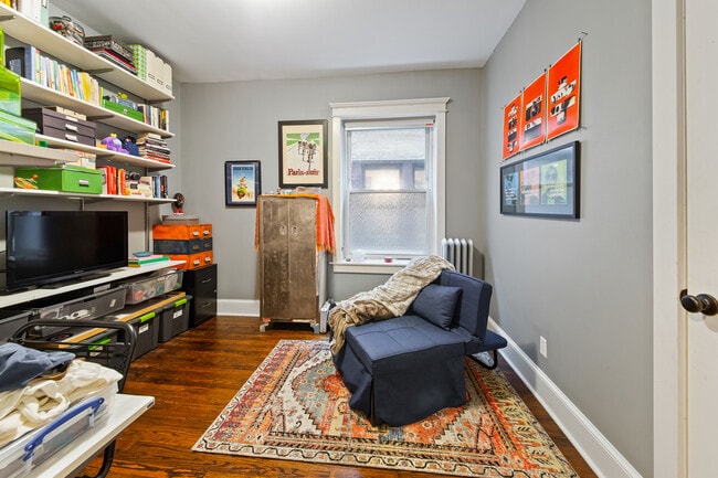 Building Photo - 4854 N Albany Ave