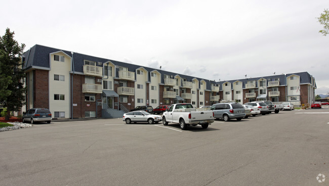 Primary Photo - Viking Square Apartments