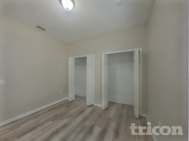 Building Photo - 229 Beckenham Dr