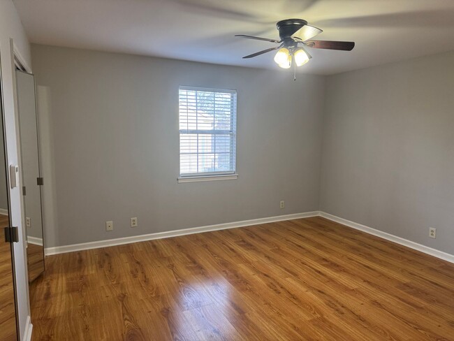 Building Photo - Nice 2BR Townhome in Antioch