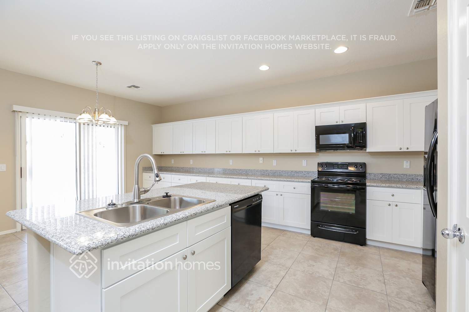 Building Photo - 17838 W Caribbean Ln