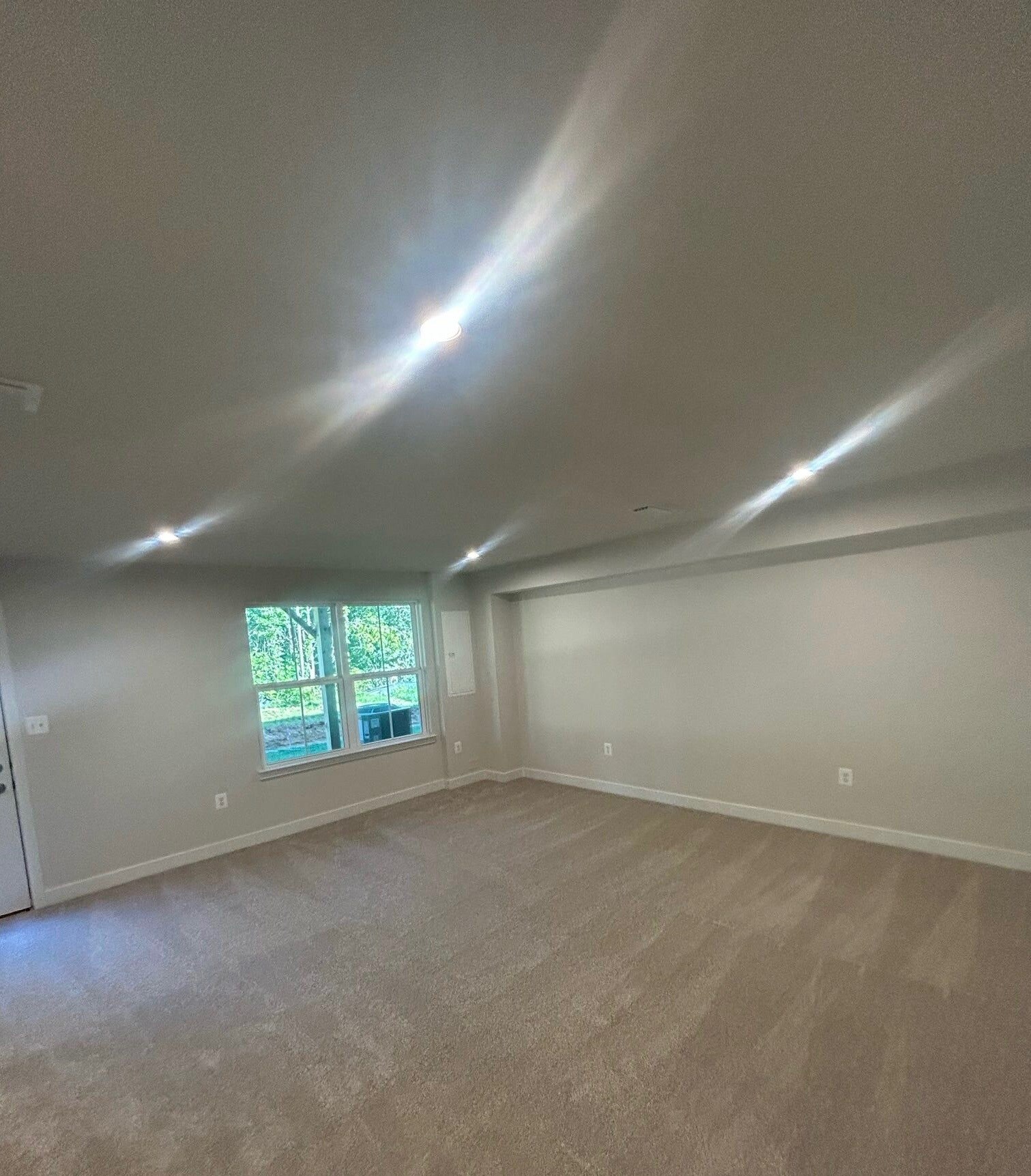 Building Photo - 6727 Shelton Ln