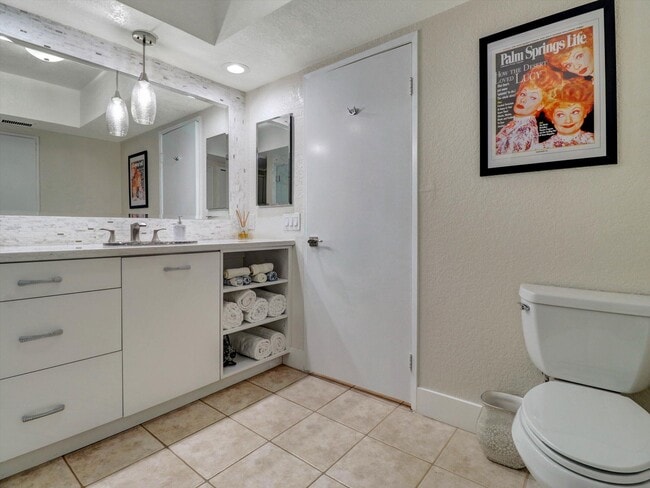 Building Photo - 77897 Woodhaven Dr S