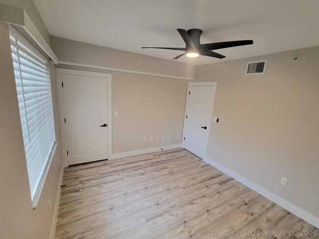 Building Photo - 6418 Emerald Dunes Dr