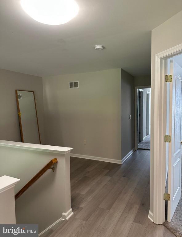 Building Photo - 5590 Twilight Dr