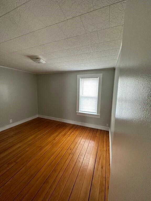 Building Photo - 47 Davis St