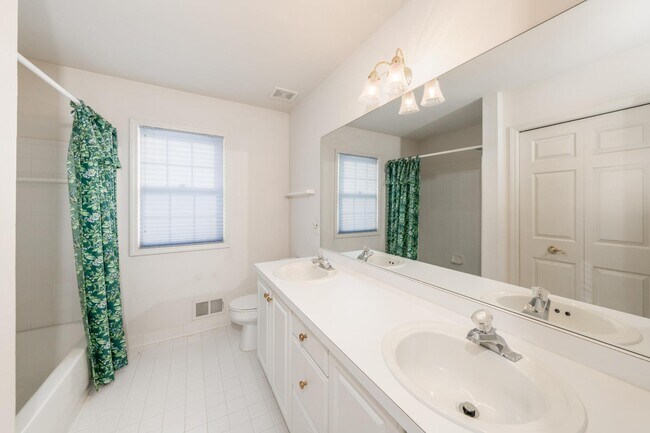 Building Photo - 49301 Quail Run Ct
