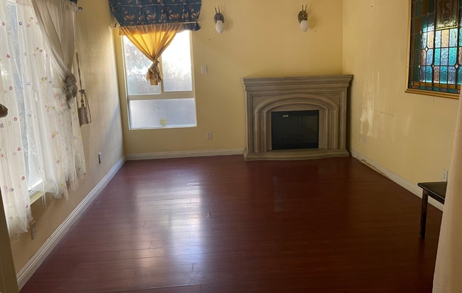 Building Photo - 4724 Santa Anita Ave