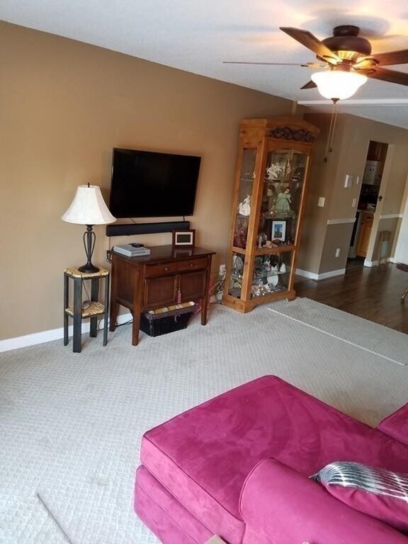 Building Photo - 139 King St