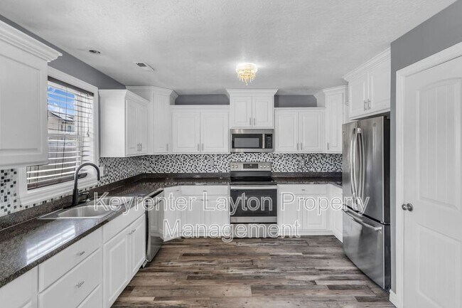 Building Photo - 138 Sam Gates Rd