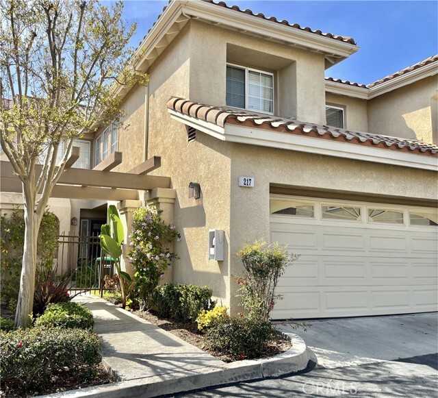 Building Photo - 217 Encantado Cyn