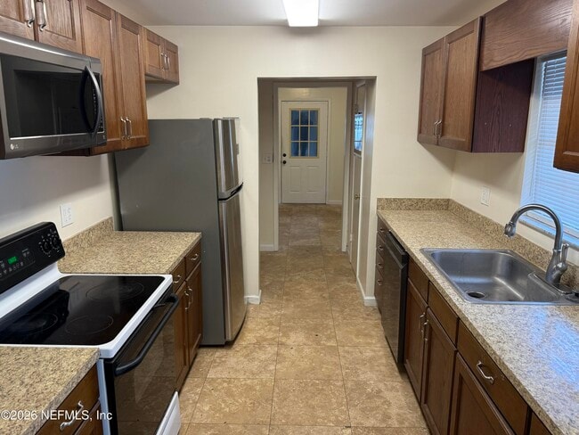 Building Photo - 3255 CR 208