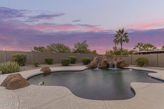 Building Photo - 31748 N Blackfoot Dr