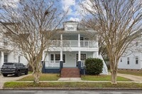 Building Photo - 1307 Holly Ave